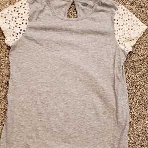 Girls Old Navy tee size 10-12